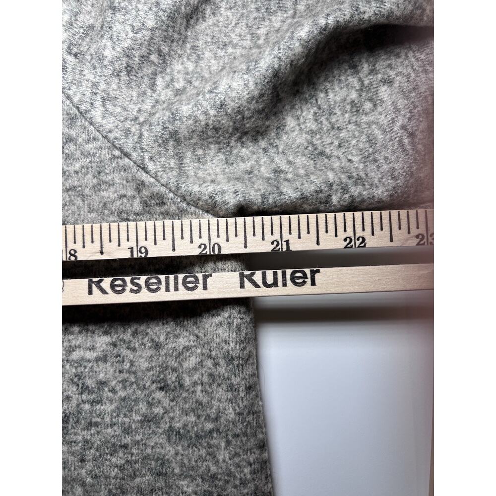 ALI MILES (M) Women Top-Dog-Frenchie-Gray V-neck-3/4 Sleeve-Corgie-Dachshund-EUC - Picture 13 of 16